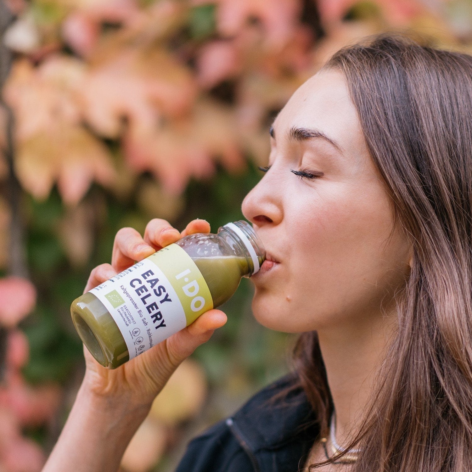 Selleriesaft & Hautprobleme: Wie er wirklich wirkt