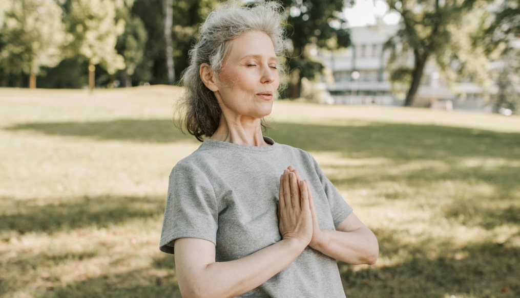Ernährung in der Menopause – was dein Körper jetzt wirklich braucht 🌿