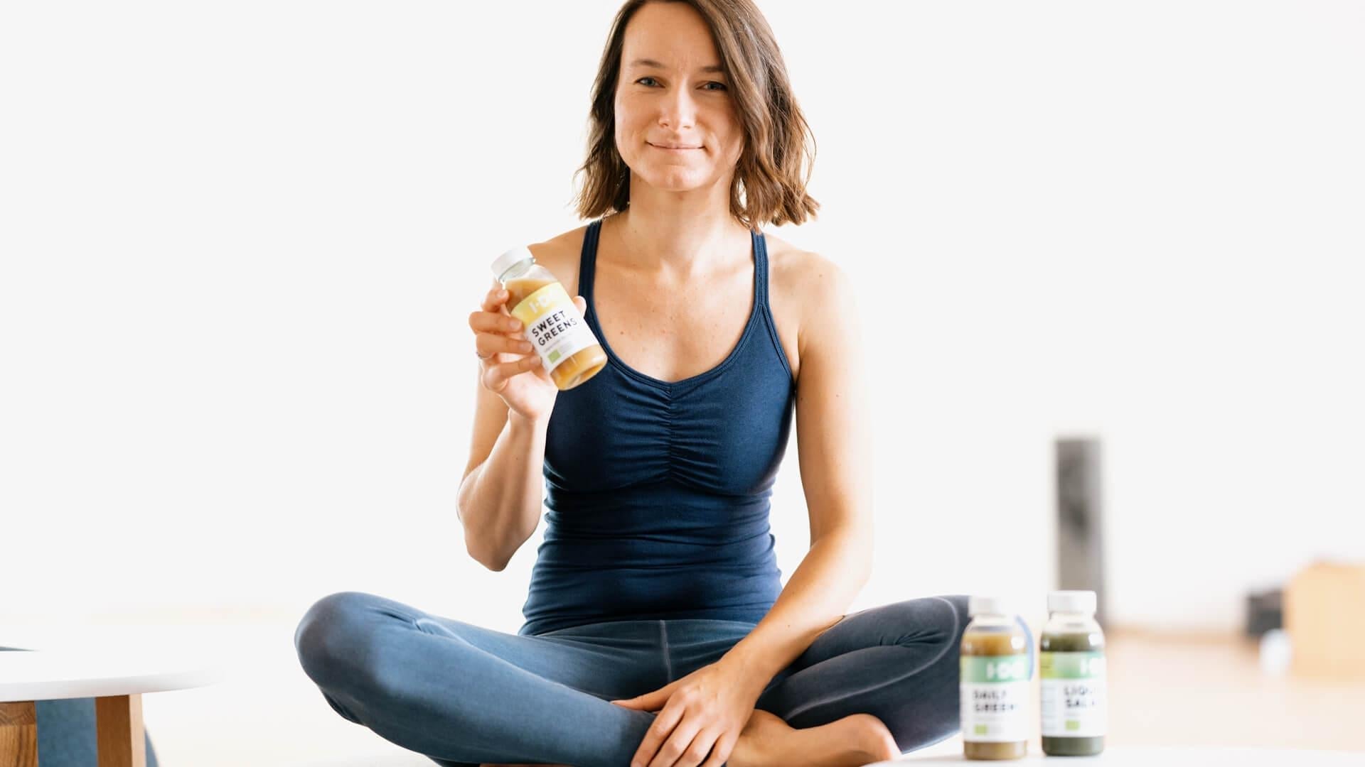 Yogalehrerin und Grafikdesignerin Nicole Geisler