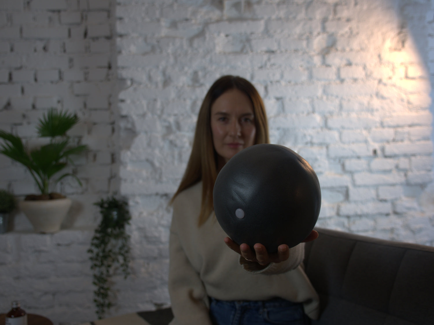 IDO redondo ball girl demonstration