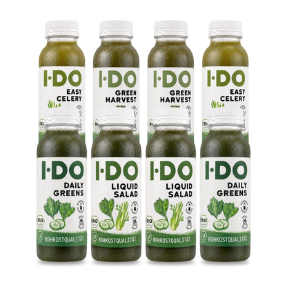Simply Green Bio Saftkur von I·DO: acht grüne Bio-Säfte für einen Tag, je zweimal Daily Greens, Liquid Salad, Easy Celery und Green Harvest